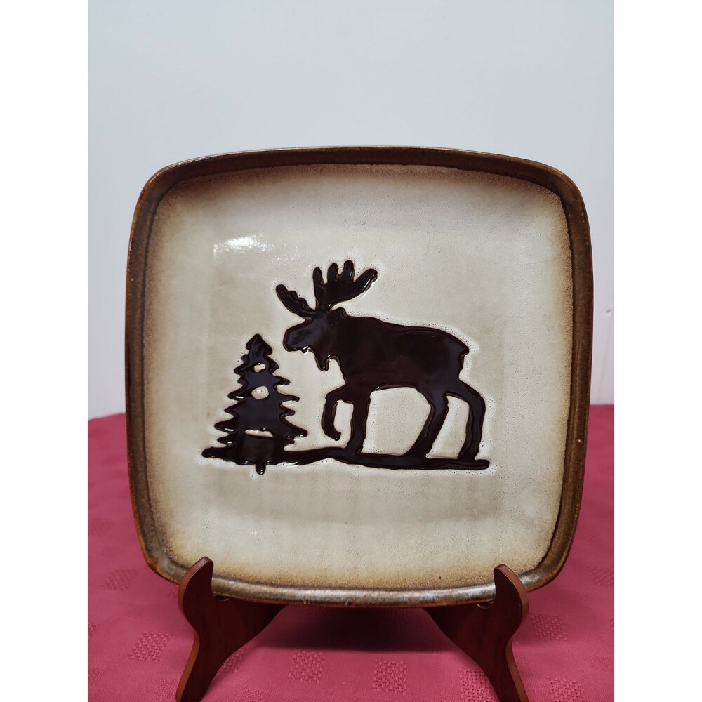 Homestudio Woodland Collection 11 Inch Square Dinner Plate Moose Brown 2007 EUC